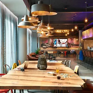 4* Ξενοδοχείο Moxy